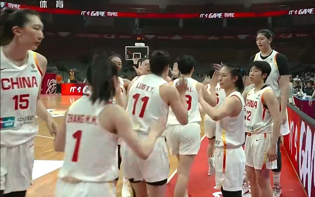 开云官方登录入口-中国女篮获世预赛开门红！数据一目了然，不是韩旭，最大功臣是她